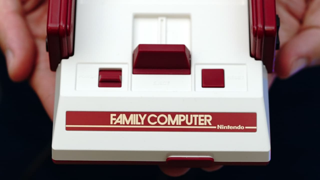 Famicom Mini.